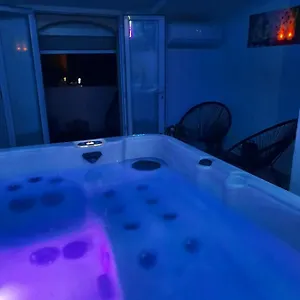  Love hôtel Maison Avec Jacuzzi